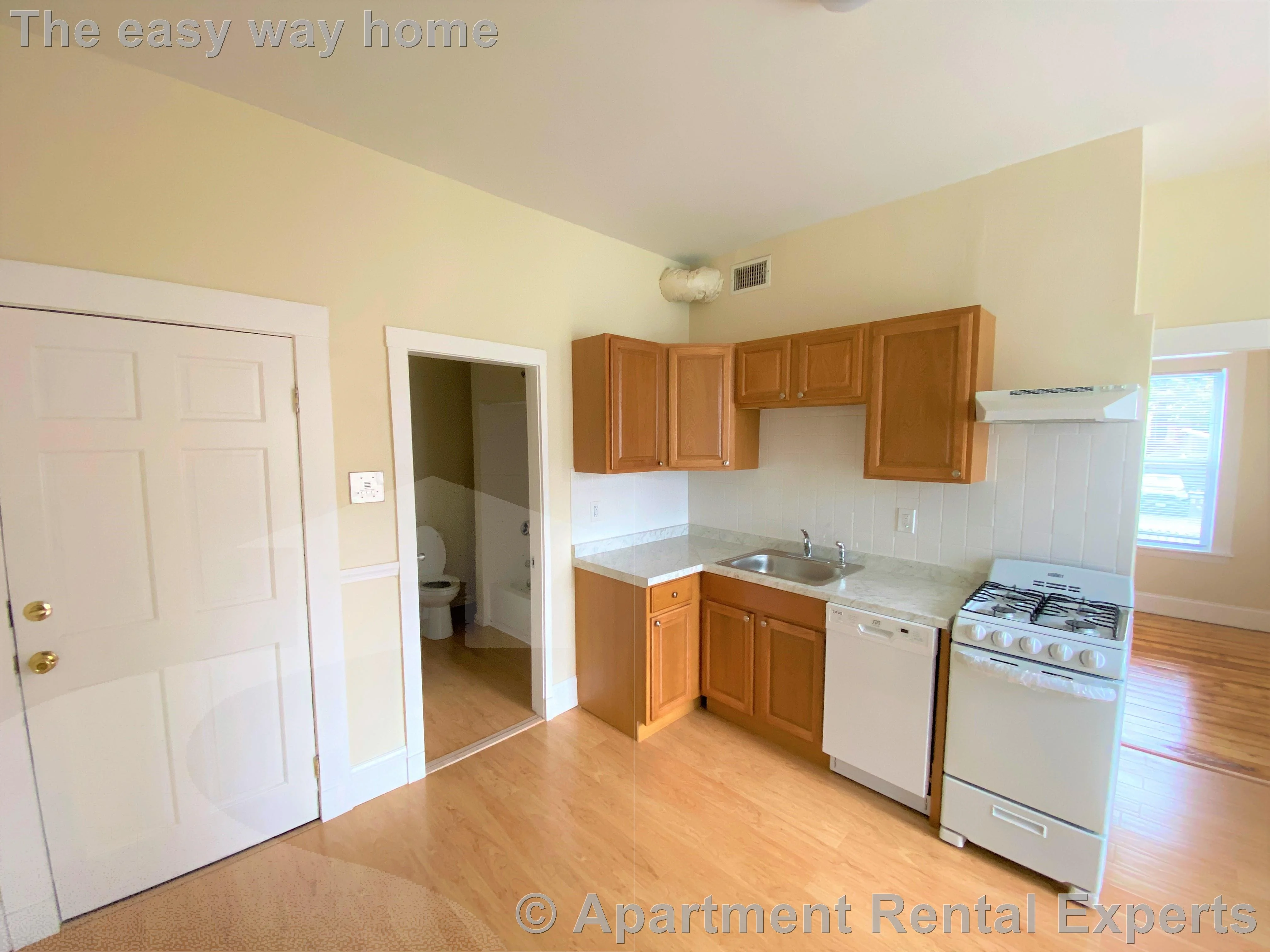 1 bed, 1 bath apartment for rent at 57 Bishop Allen Dr Unit 1F, Central Square — photo 2 of 7