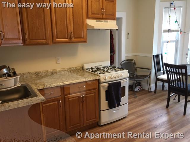 1 bed, 1 bath apartment for rent at 57 Bishop Allen Dr Unit 3F, Central Square — photo 1 of 6