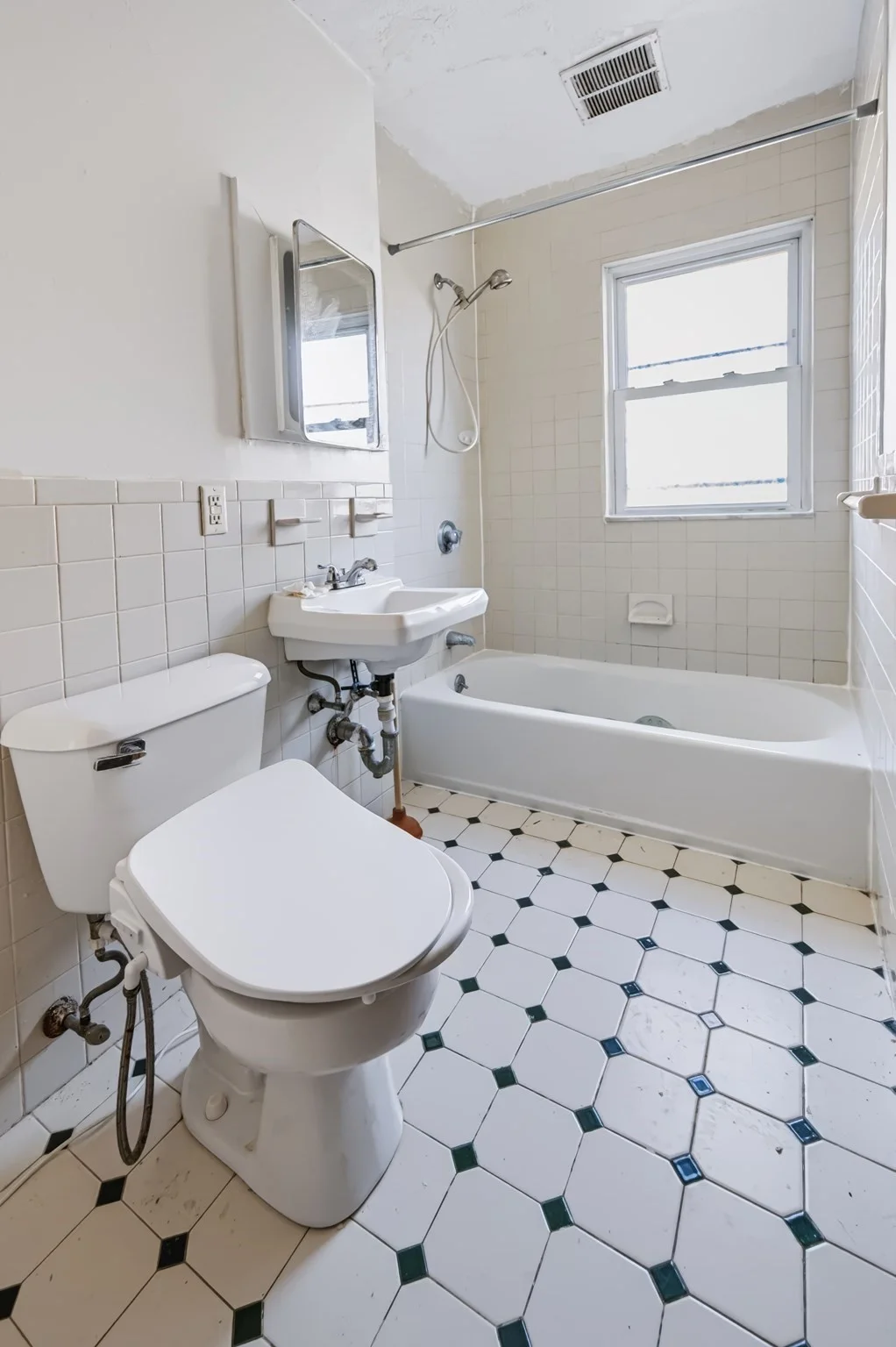 2 bed, 1 bath apartment for rent at 57 Bridge St Unit 57, Nonantum — photo 16 of 19