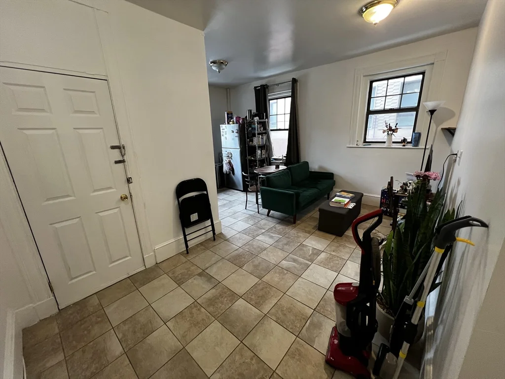 2 bed, 1 bath apartment for rent at 57 Brighton Ave Unit 8, Allston — photo 4 of 13