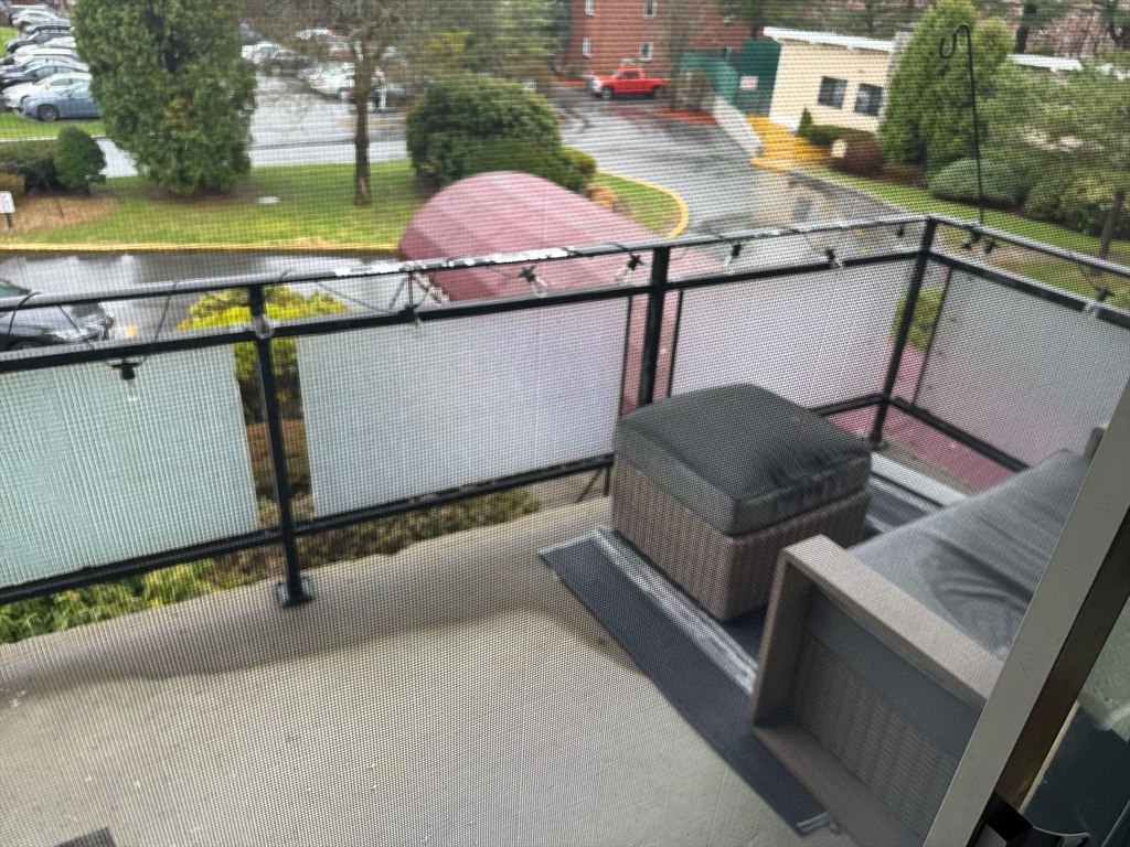 1 bed, 1 bath apartment for rent at 57 Broadlawn Park Unit 14A, West Roxbury — photo 5 of 7