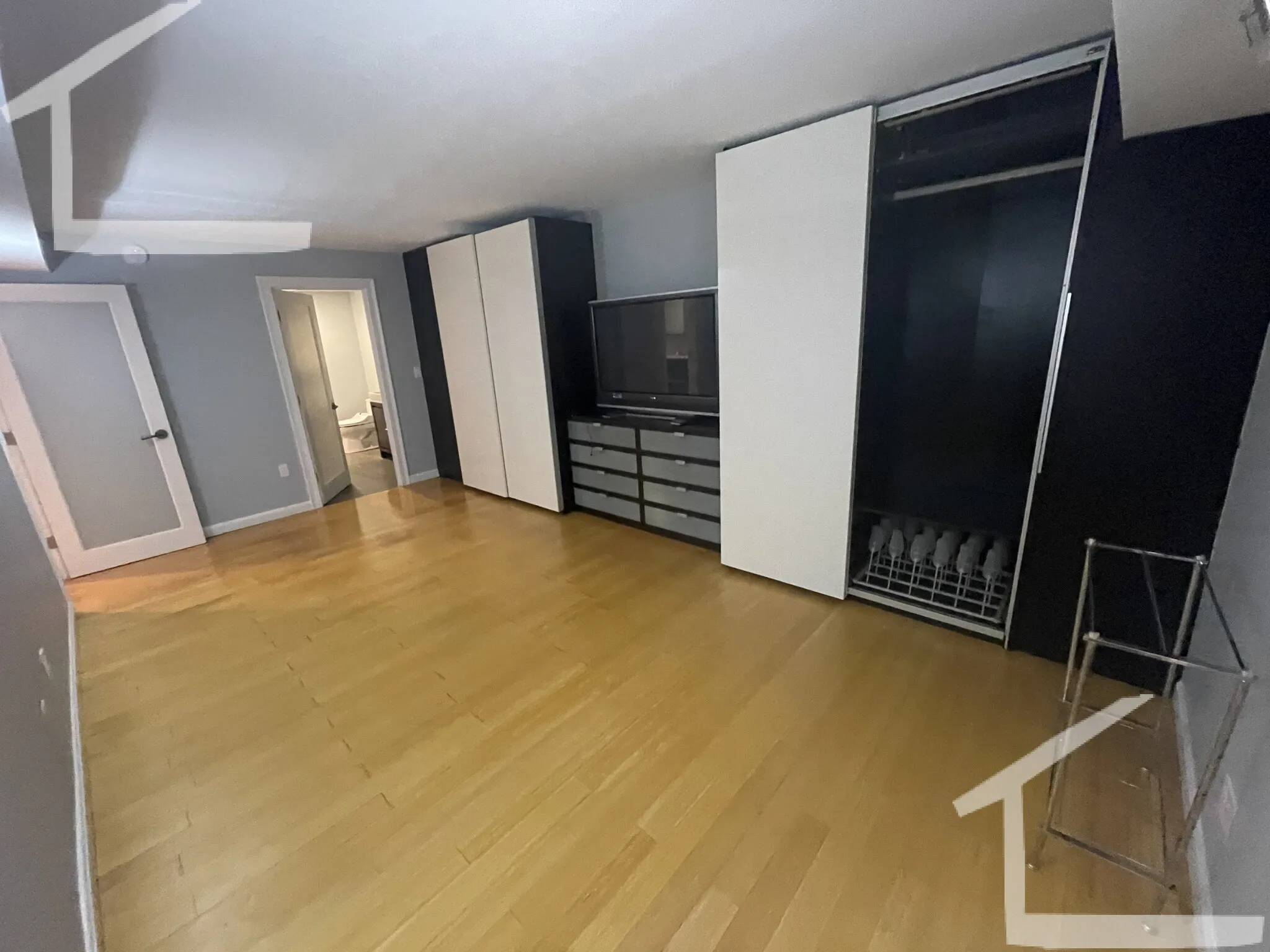 2 bed, 2 bath apartment for rent at 57 Broadlawn Park Unit 16, Chestnut Hill — photo 7 of 12
