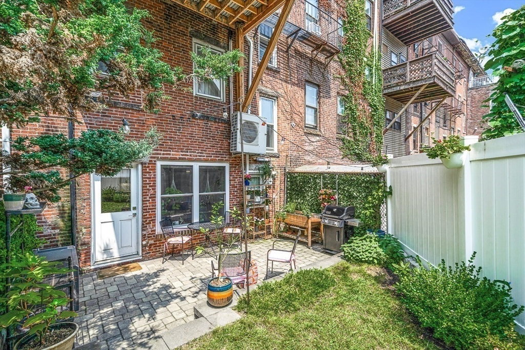 2 bed, 2 bath apartment for rent at 57 Broadway Unit One, Chelsea