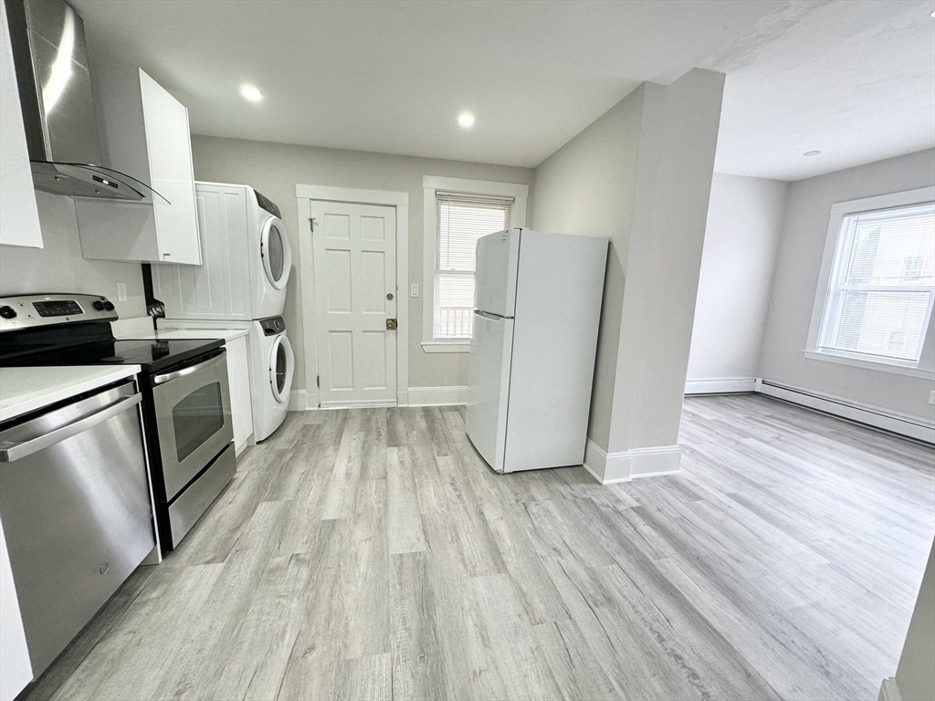 2 bed, 1 bath apartment for rent at 57 Burrell St Unit 2, Roxbury — photo 2 of 6