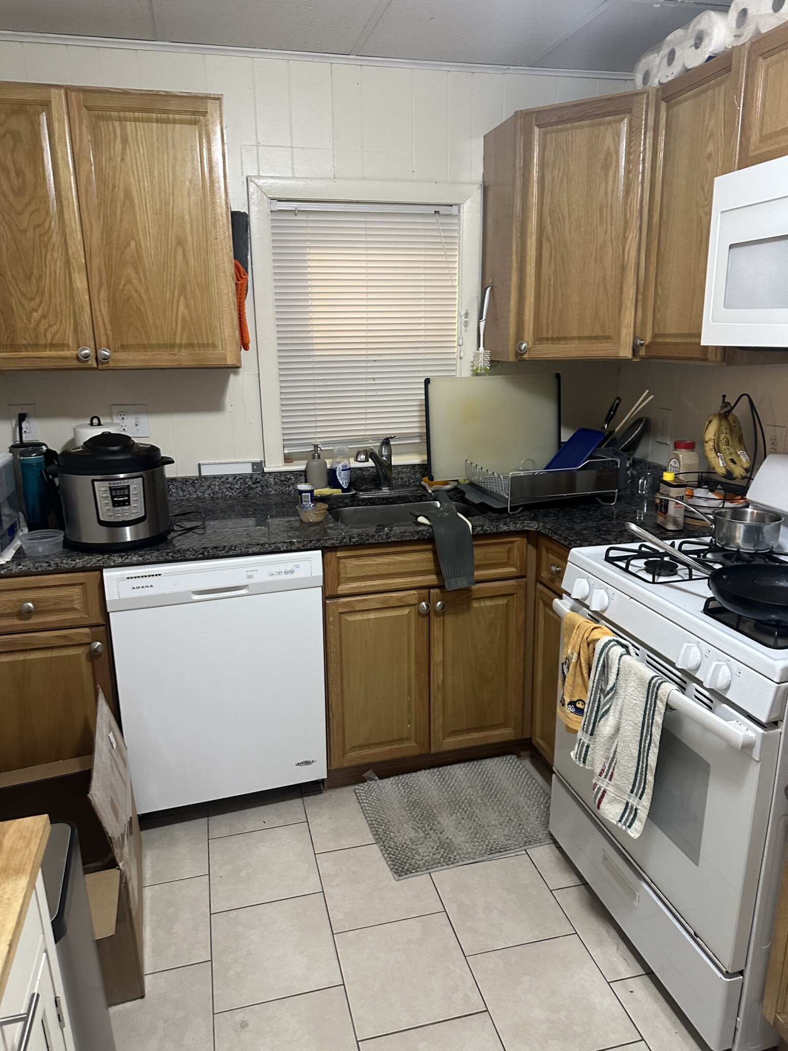 1 bed, 1 bath apartment for rent at 57 Cedar St Unit 1A, North Cambridge