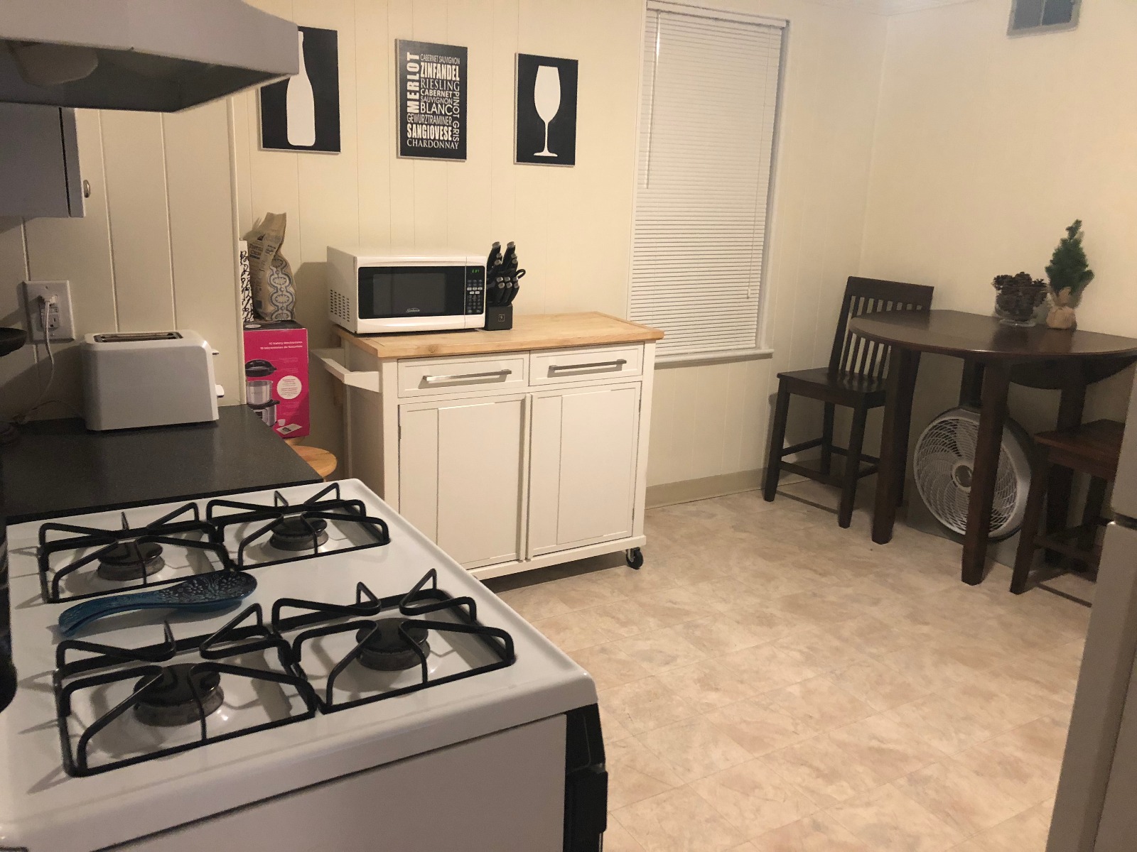 1 bed, 1 bath apartment for rent at 57 Cedar St Unit 3a, North Cambridge — photo 3 of 7