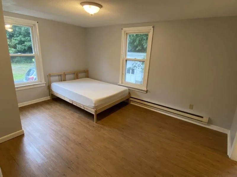 1 bed, 1 bath apartment for rent at 57 Chestnut St Unit 1R, Northampton — photo 7 of 12