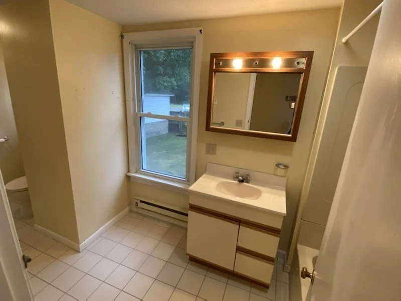 1 bed, 1 bath apartment for rent at 57 Chestnut St Unit 1R, Northampton — photo 10 of 12