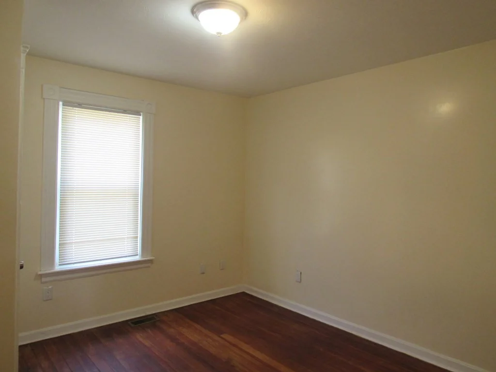 2 bed, 1 bath apartment for rent at 57 Clover St Unit 2, Webster Square — photo 4 of 42