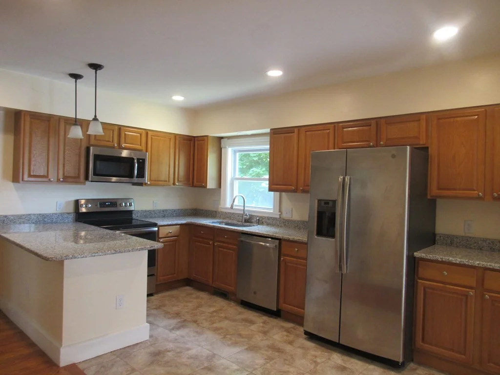 2 bed, 1 bath apartment for rent at 57 Clover St Unit 2, Webster Square — photo 7 of 42