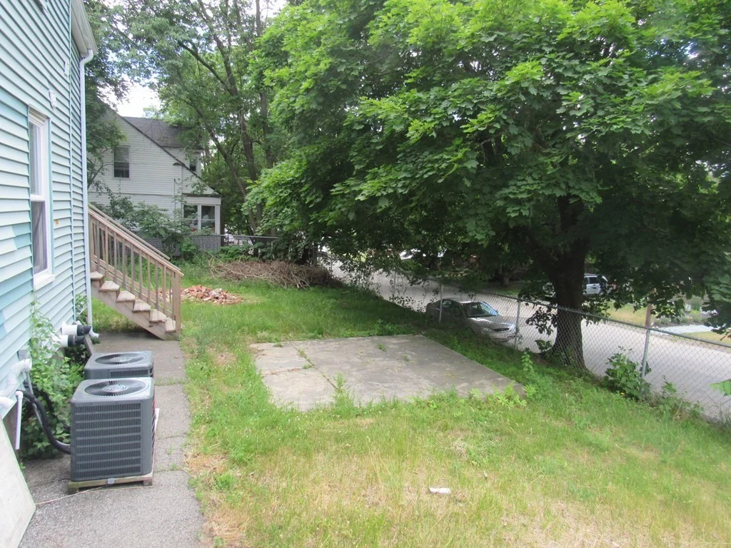 2 bed, 1 bath apartment for rent at 57 Clover St Unit 2, Webster Square — photo 3 of 42