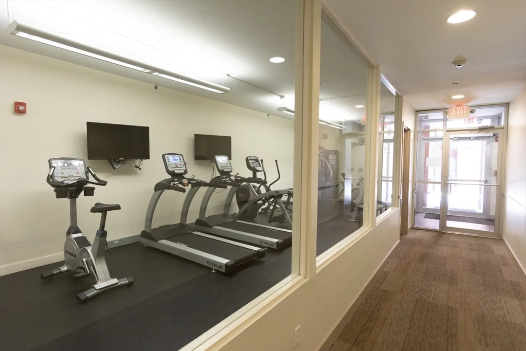 1 bed, 1 bath apartment for rent at 57 Cooper St Unit 1, North End — photo 6 of 10
