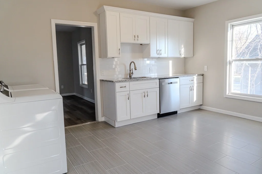 2 bed, 1 bath apartment for rent at 57 Cottage St Unit 2, Athol — photo 5 of 22