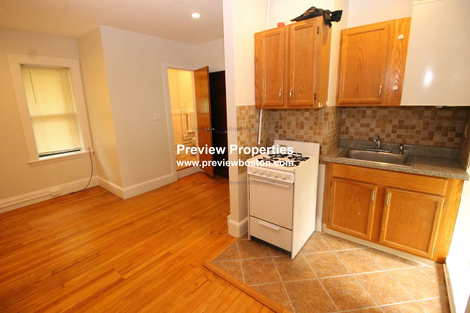 Studio bed, 1 bath apartment for rent at 57 Cummings Unit 2A P, Brighton