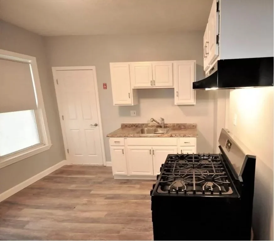 2 bed, 1 bath apartment for rent at 57 Cushing Unit 3, Dorchester — photo 3 of 7