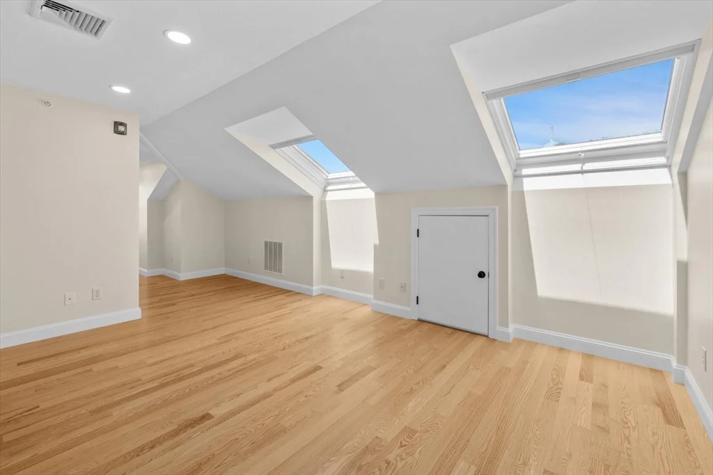3 bed, 2 bath apartment for rent at 57 Dedham Ave Unit 201, Needham — photo 19 of 29