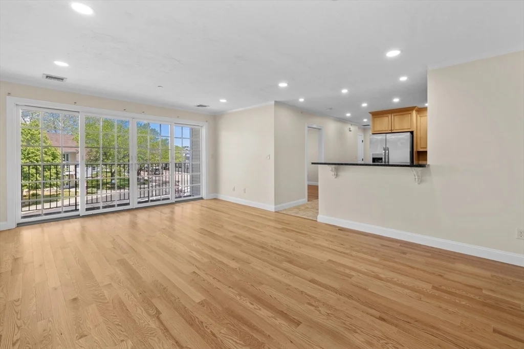 3 bed, 2 bath apartment for rent at 57 Dedham Ave Unit 201, Needham — photo 10 of 29