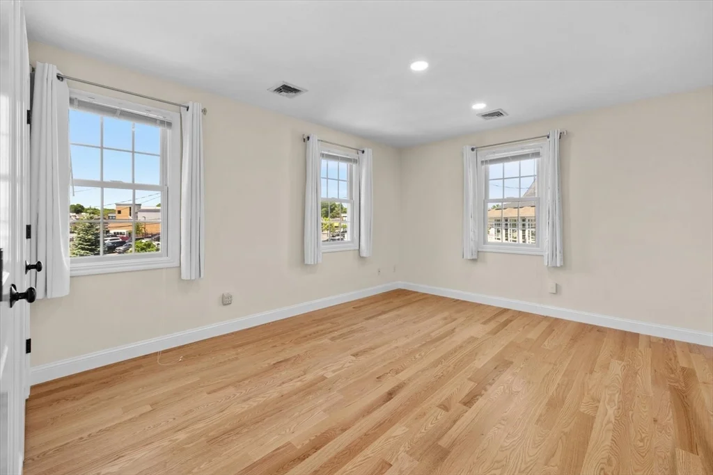 3 bed, 2 bath apartment for rent at 57 Dedham Ave Unit 201, Needham — photo 15 of 29