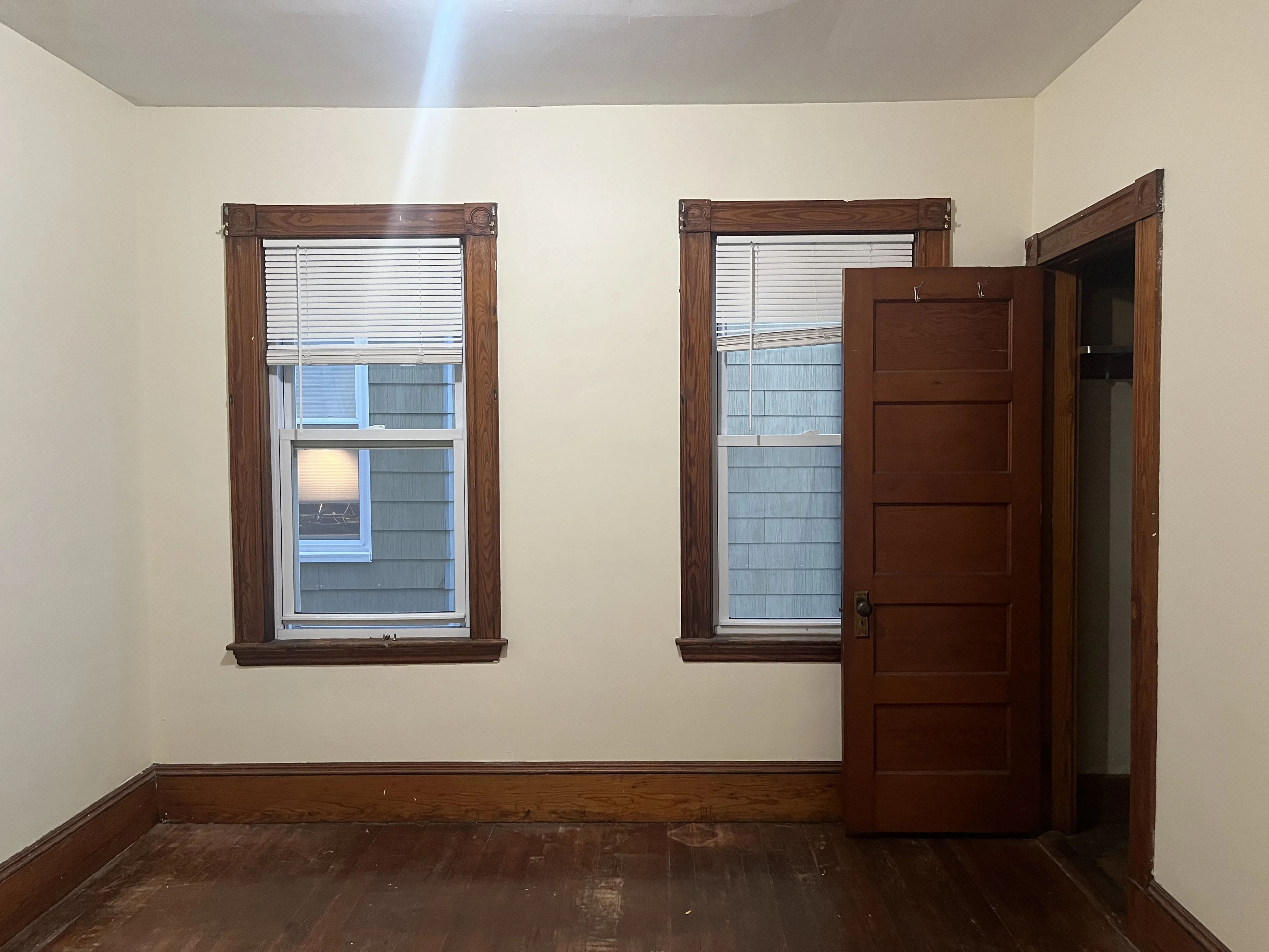 4 bed, 2 bath apartment for rent at 57 Dimick St Unit 2, Ward Two — photo 3 of 7
