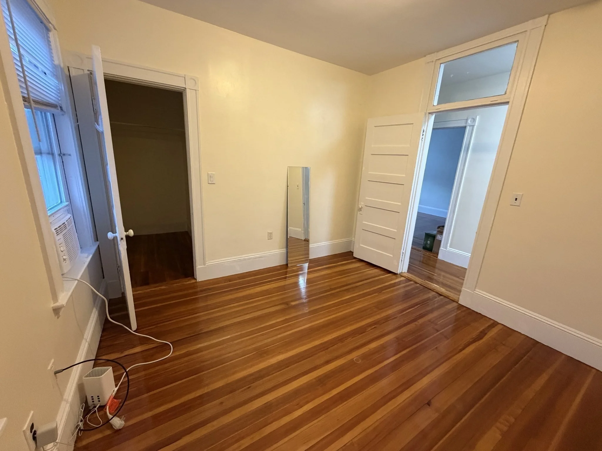 4 bed, 2 bath apartment for rent at 57 Dimick St Unit 3, Union Square — photo 7 of 16
