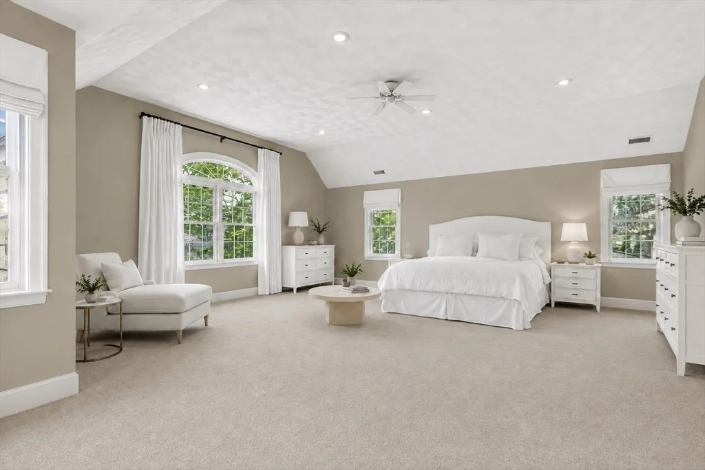 5 bed, 3 bath apartment for rent at 57 Douglas Rd, Needham — photo 11 of 22