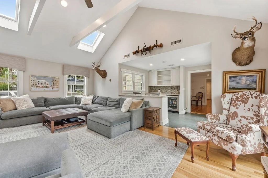 5 bed, 3 bath apartment for rent at 57 Douglas Rd, Needham — photo 3 of 22