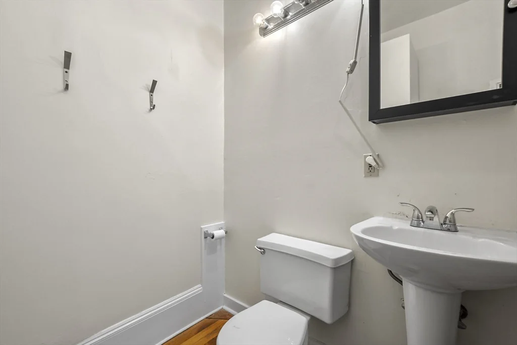 1 bed, 1 bath apartment for rent at 57 E Springfield Unit 3, South End — photo 11 of 12
