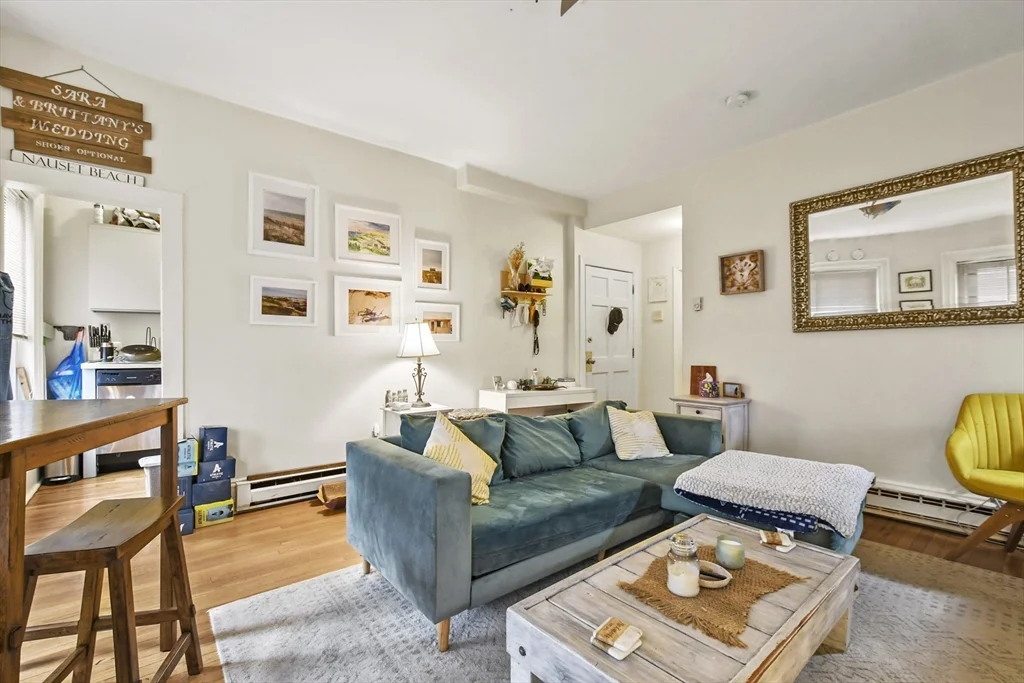 1 bed, 1 bath apartment for rent at 57 E Springfield Unit 4, South End — photo 2 of 11