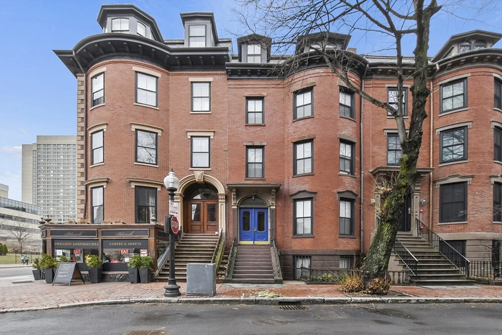 1 bed, 1 bath apartment for rent at 57 E Springfield Unit 4, South End — photo 11 of 11