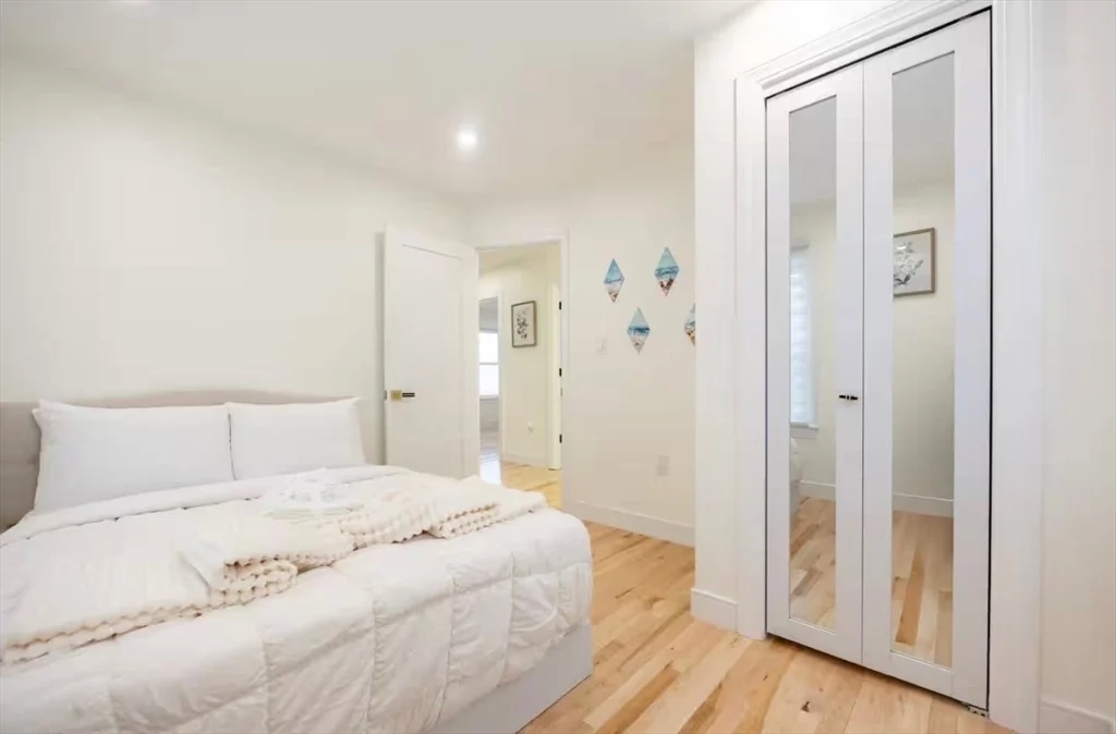 4 bed, 2 bath apartment for rent at 57 Edgewater Rd, Hull — photo 12 of 13