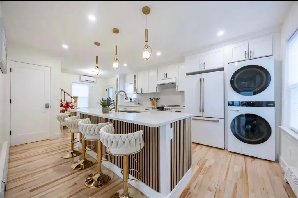 4 bed, 2 bath apartment for rent at 57 Edgewater Rd, Hull — photo 6 of 13