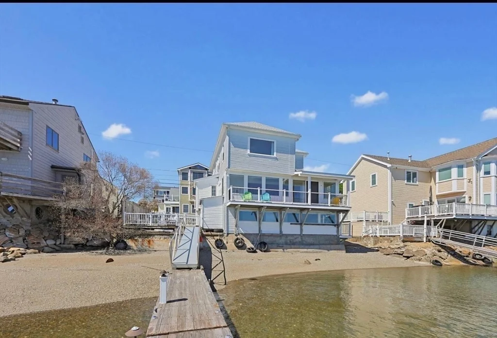 4 bed, 2 bath apartment for rent at 57 Edgewater Rd, Hull — photo 4 of 13