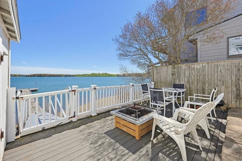 4 bed, 2 bath apartment for rent at 57 Edgewater Rd, Hull — photo 3 of 13