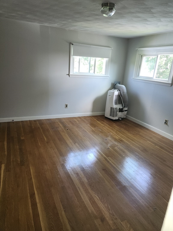 1 bed, 1 bath apartment for rent at 57 Elliot St Unit 3, Norwood — photo 2 of 5