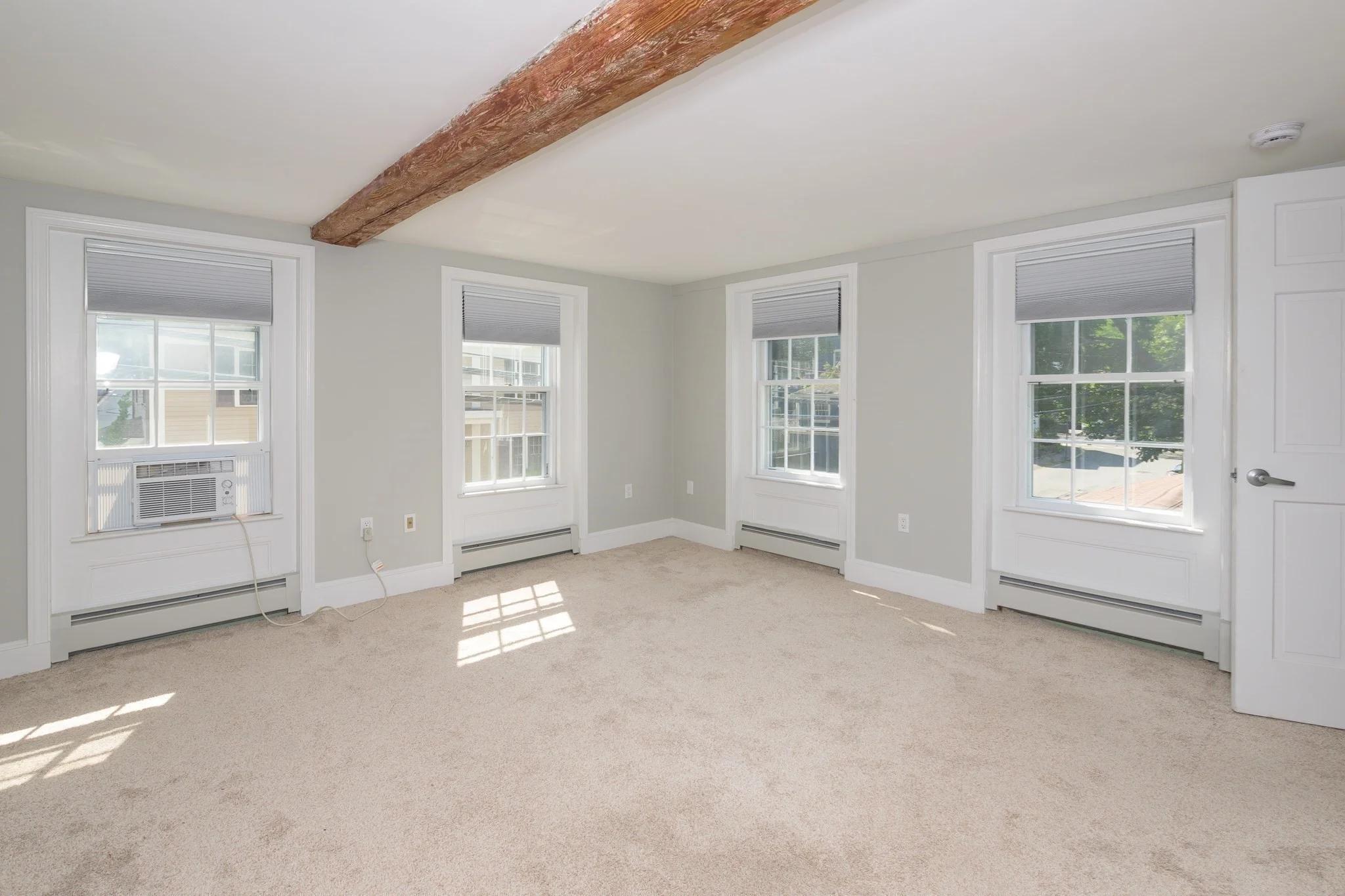 2 bed, 2 bath apartment for rent at 57 Elm Unit St, Marblehead — photo 10 of 20