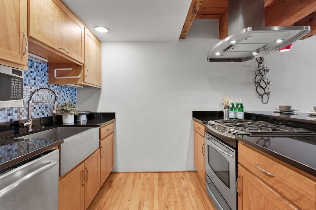 1 bed, 1 bath apartment for rent at 57 Fulton St Unit 1, North End — photo 2 of 24