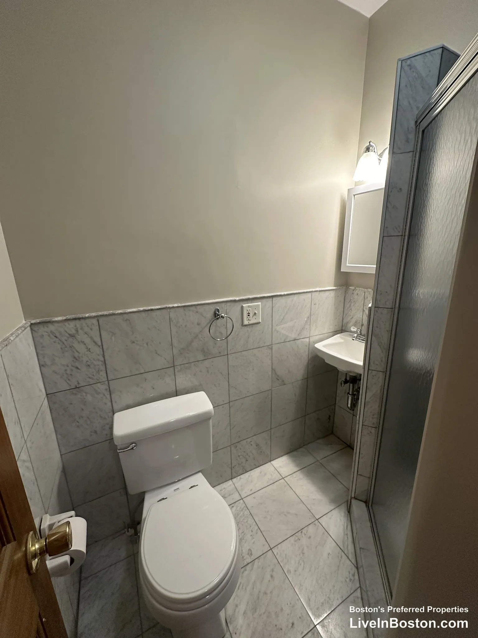 Studio bed, 1 bath apartment for rent at 57 Gainsborough St Unit 2, Fenway — photo 5 of 8