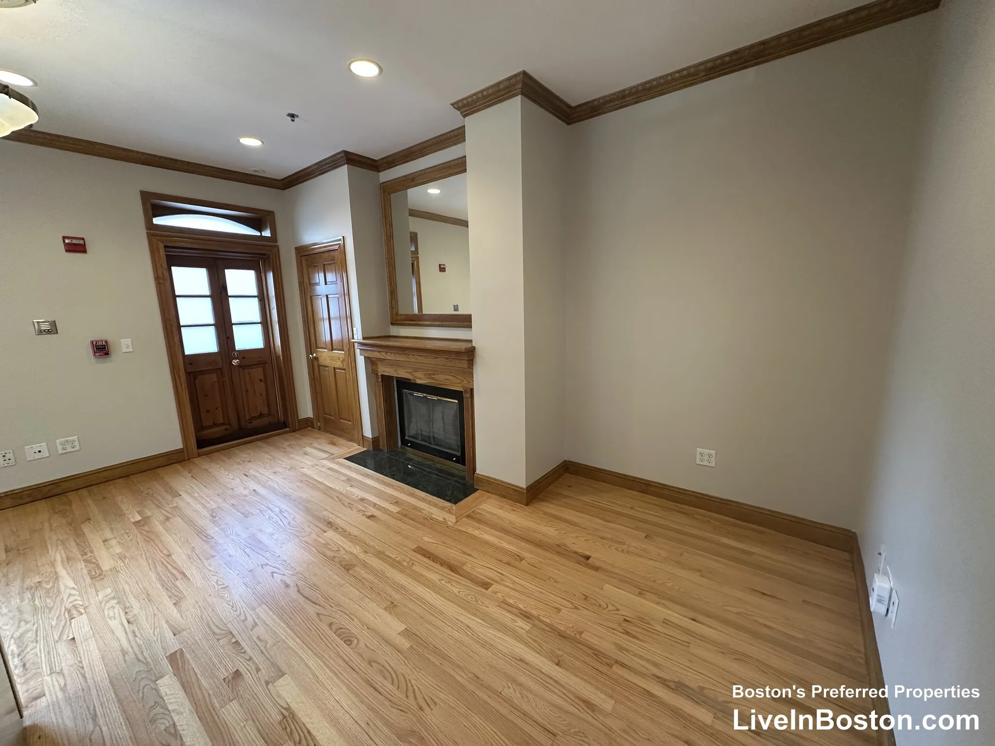 Studio bed, 1 bath apartment for rent at 57 Gainsborough St Unit 2, Fenway — photo 4 of 8