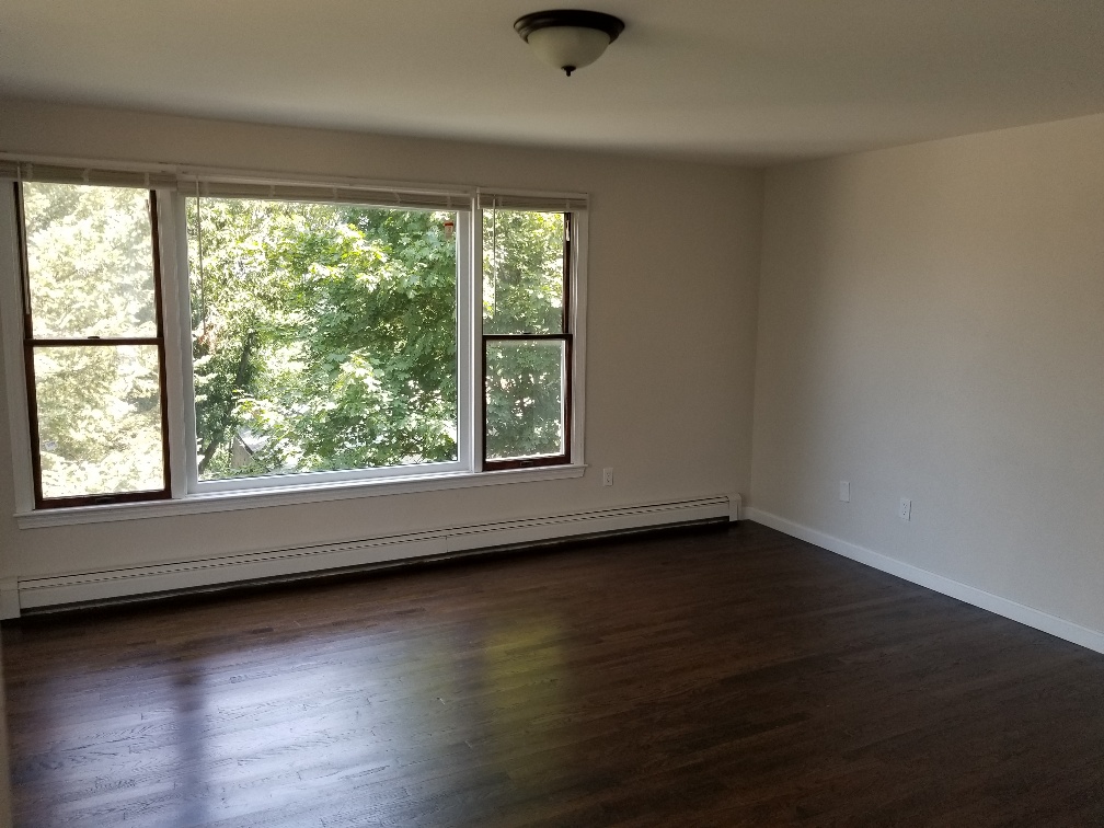 4 bed, 4+ bath apartment for rent at 57 Gerrish St Unit 2, Oak Square — photo 7 of 10
