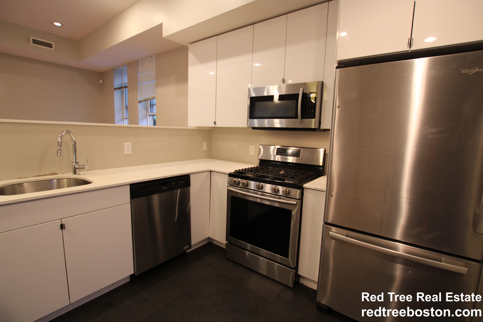 5 bed, 2.5 bath apartment for rent at 57 Glenville Ave, Allston — photo 6 of 16