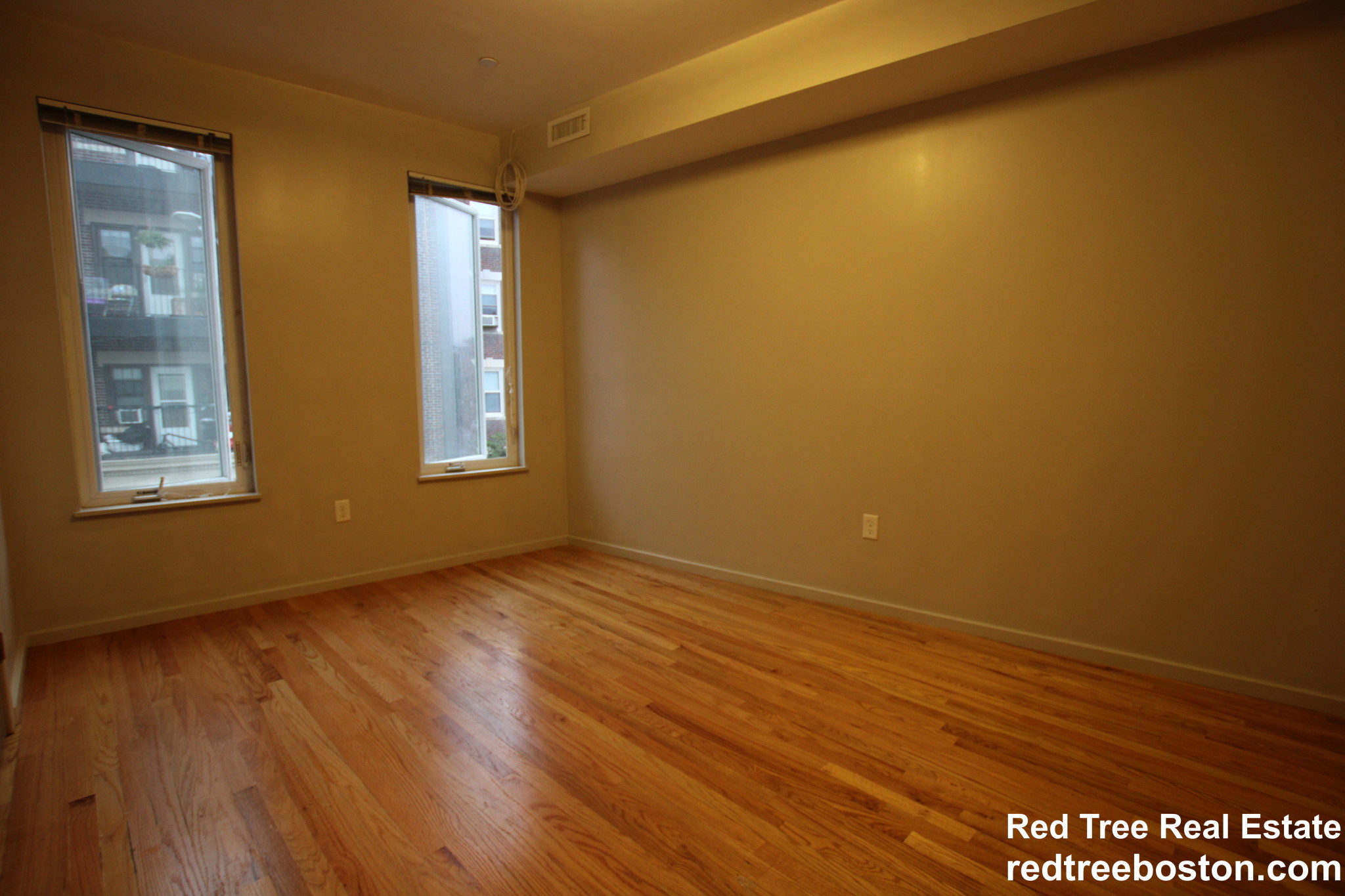 5 bed, 2.5 bath apartment for rent at 57 Glenville Ave, Allston — photo 13 of 16