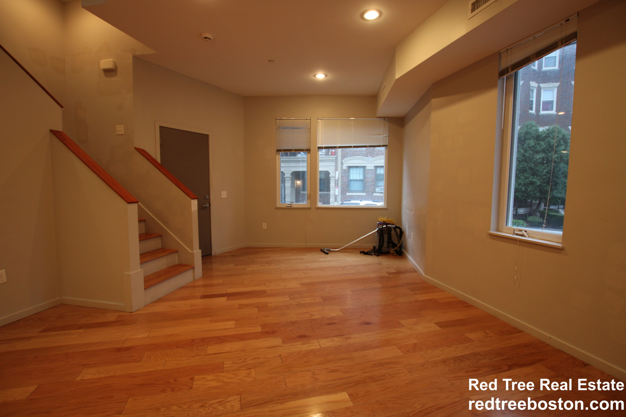 5 bed, 2.5 bath apartment for rent at 57 Glenville Ave, Allston — photo 4 of 16