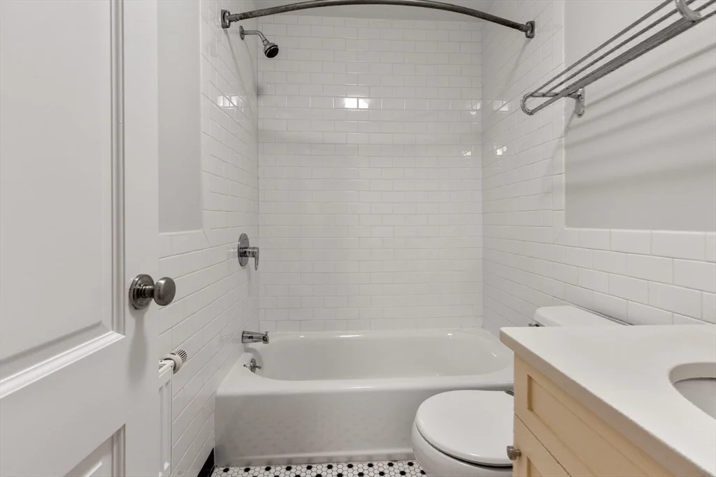 2 bed, 2 bath apartment for rent at 57 Gray St Unit 1, South End — photo 22 of 31
