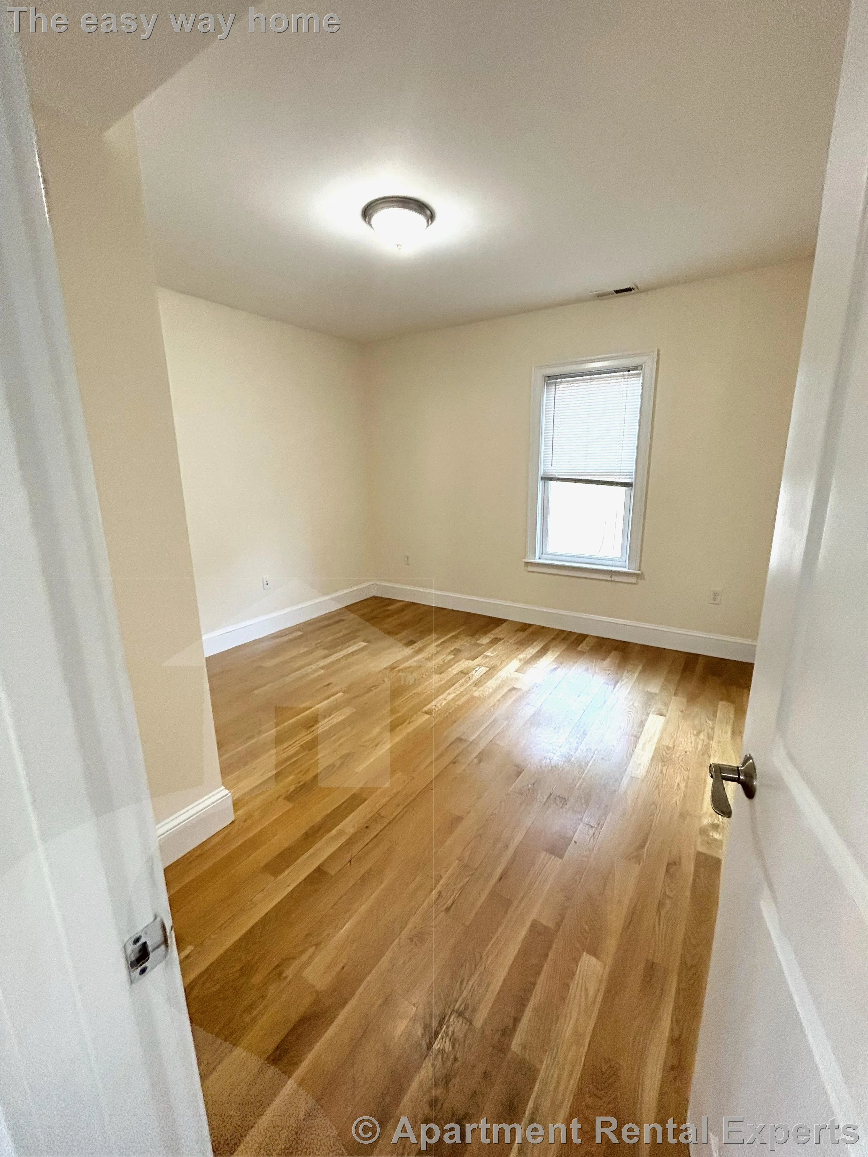 3 bed, 2 bath apartment for rent at 57 Greenleaf Ave Unit 2, Tufts — photo 2 of 15