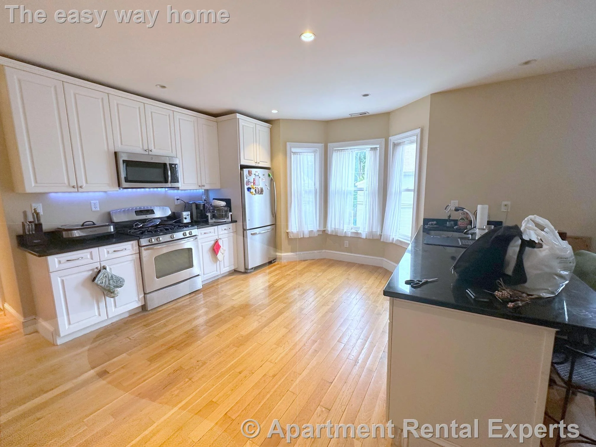 3 bed, 2 bath apartment for rent at 57 Greenleaf Ave Unit 2, Tufts — photo 5 of 15