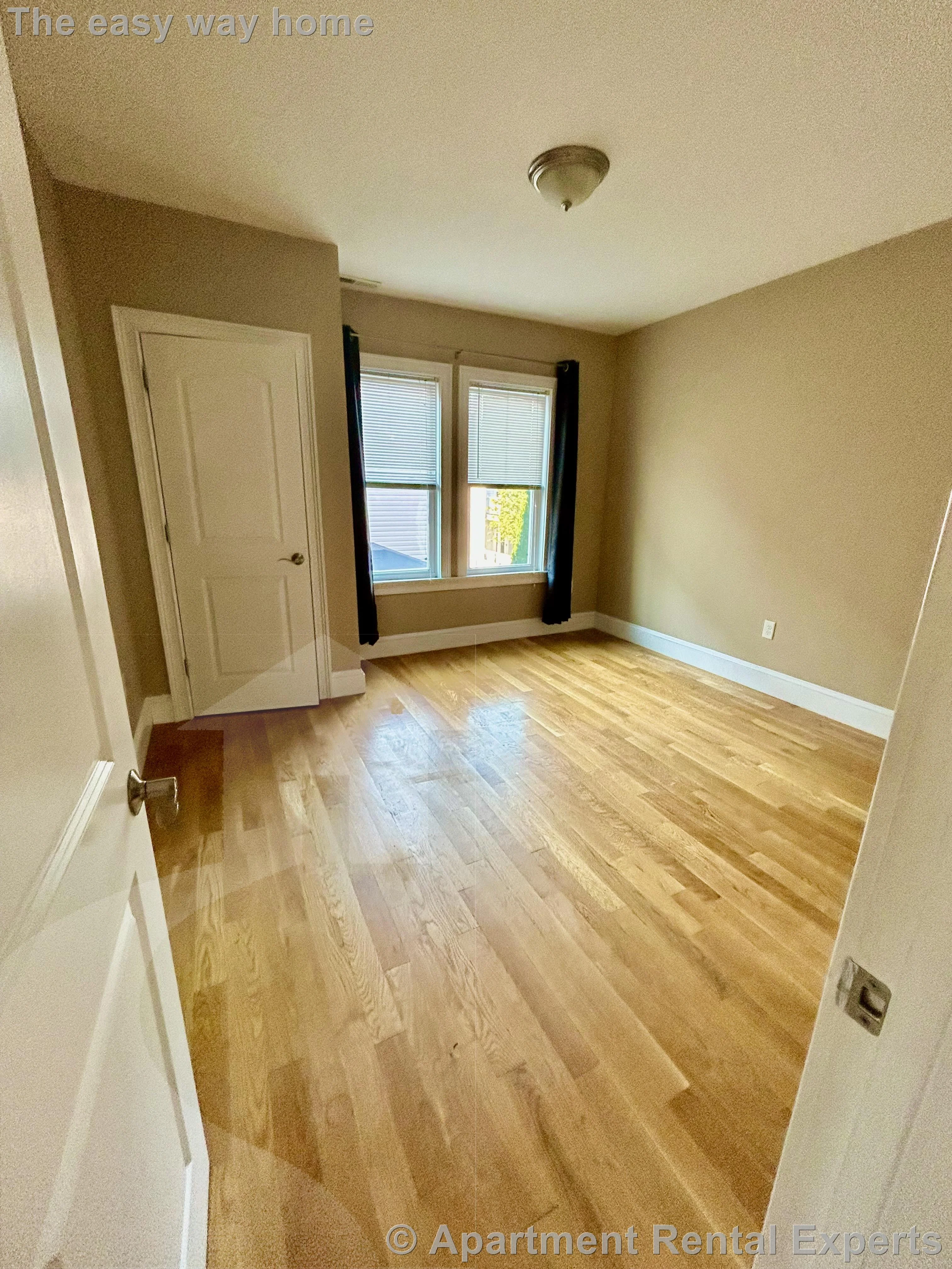 3 bed, 2 bath apartment for rent at 57 Greenleaf Ave Unit 2, Tufts — photo 4 of 15