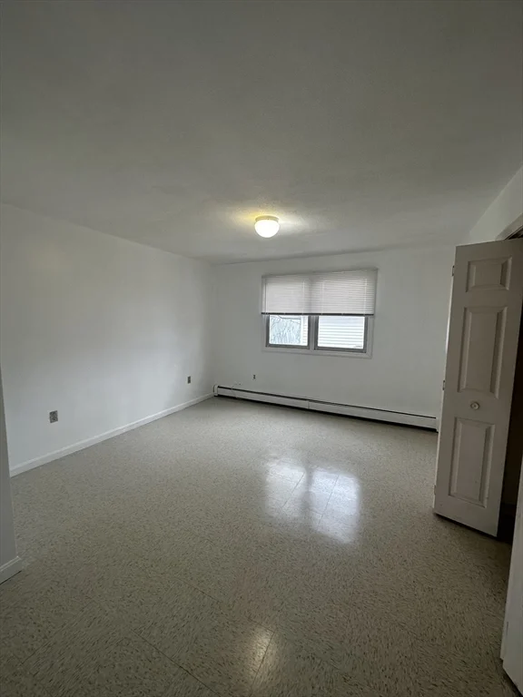 1 bed, 1 bath apartment for rent at 57 Greentree Ln Unit 1, Revere — photo 4 of 11