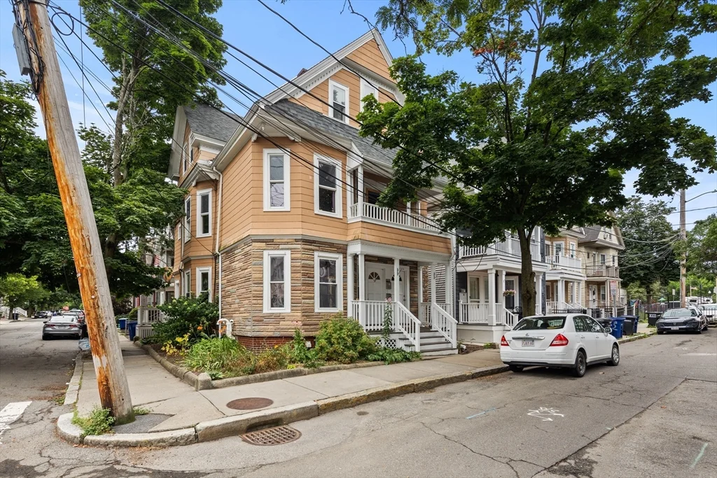 2 bed, 1 bath apartment for rent at 57 Grove St Unit 57, Davis Square — photo 22 of 24