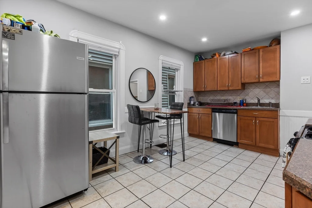 2 bed, 1 bath apartment for rent at 57 Grove St Unit 57, Davis Square — photo 14 of 24
