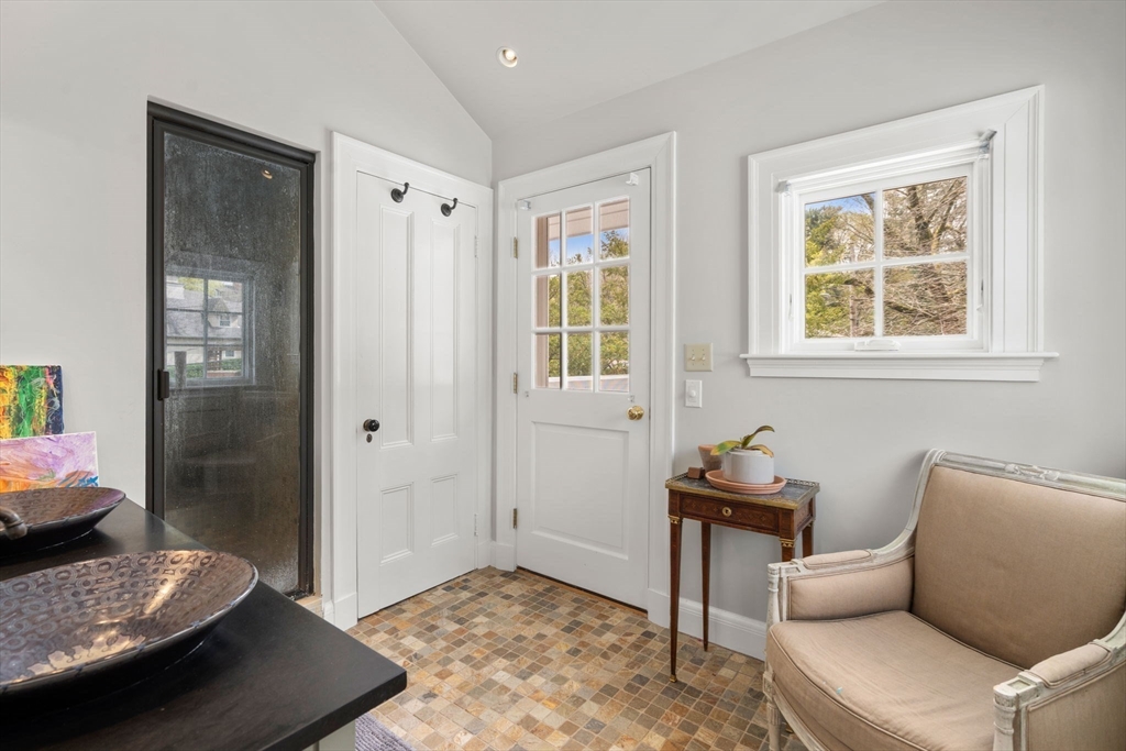 5 bed, 4+ bath apartment for rent at 57 Hedge Rd Unit 0, Brookline — photo 15 of 25